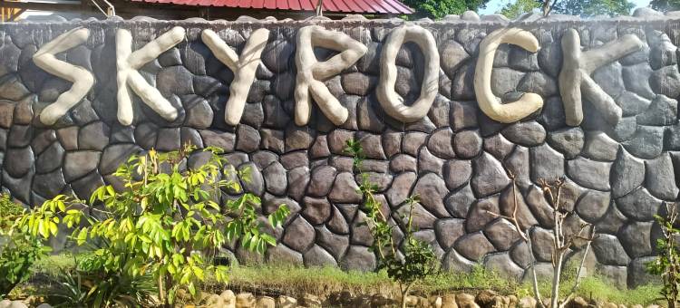 位于桑盖莱斌的10卧室别墅-100平方米|带11个独立浴室(Skyrock Villa)图片