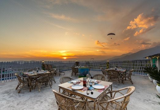 The Himaal, Bir - Luxury Boutique Homestay Hotel Overview