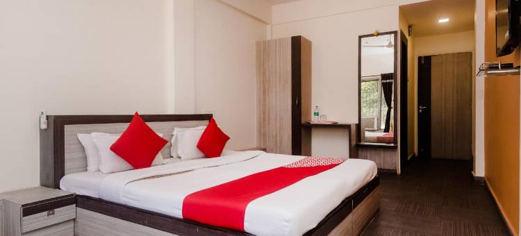 OYO 26206 帕拉斯酒店(OYO 26206 Hotel Paras)图片