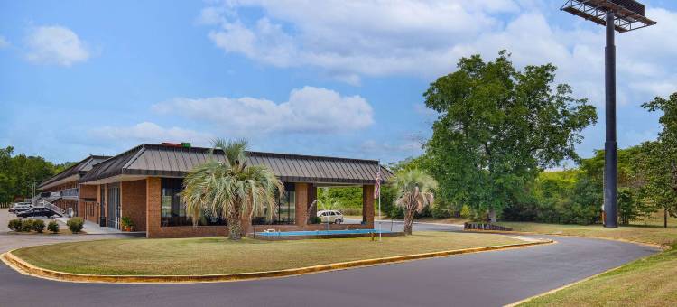 圣乔治温德姆戴斯酒店(Days Inn by Wyndham - St. George, SC)图片