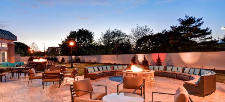 长岛艾斯利普/法院大楼万怡酒店(Courtyard Long Island Islip/Courthouse Complex)图片