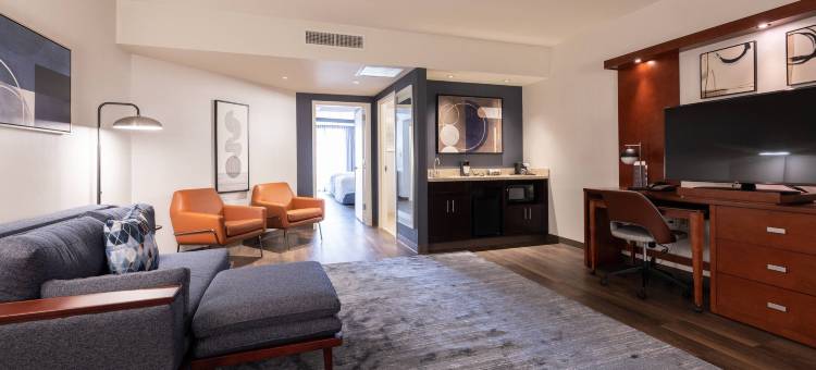 辛辛那提市中心/卢克伍德万怡酒店(Courtyard Cincinnati Midtown/Rookwood)图片