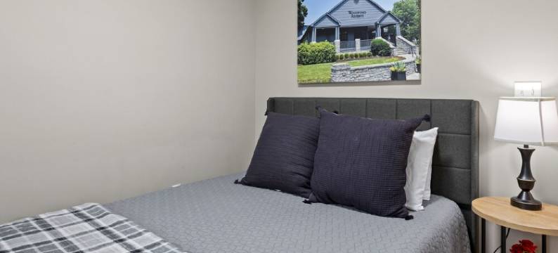 Bourbon Chaser- Horse Park 12min, Ark 30min, Hot Tub, 4 Bedrooms, Walk Downtown图片