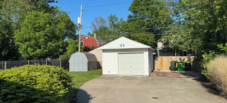 Avon Lake- The Lake House图片