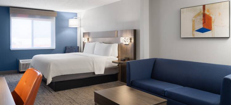 智选假日套房酒店中西部市(Holiday Inn Express & Suites Midwest City)图片