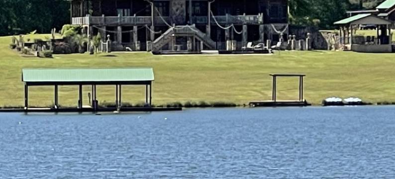 Lodge on The Lake图片