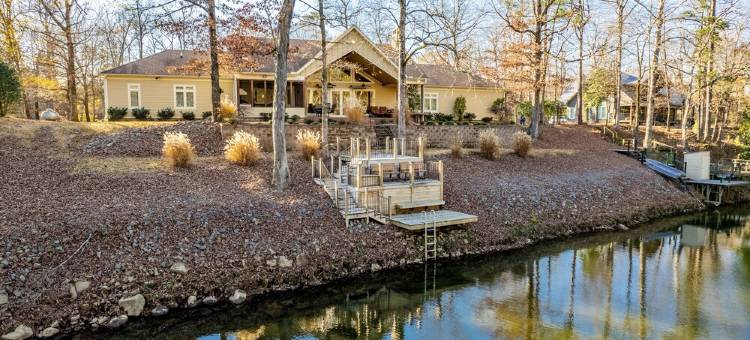 Luxury Retreat on Little Mo River, Fish From Private Docks, Kayaking, Serenity图片