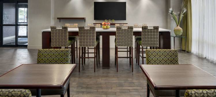 罗切斯特-伊罗德考伊特欢朋酒店(Hampton Inn Rochester-Irondequoit)图片