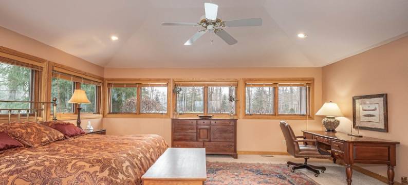 泰勒梅德深溪的约翰尼苹果种子(Johnny Appleseed)图片