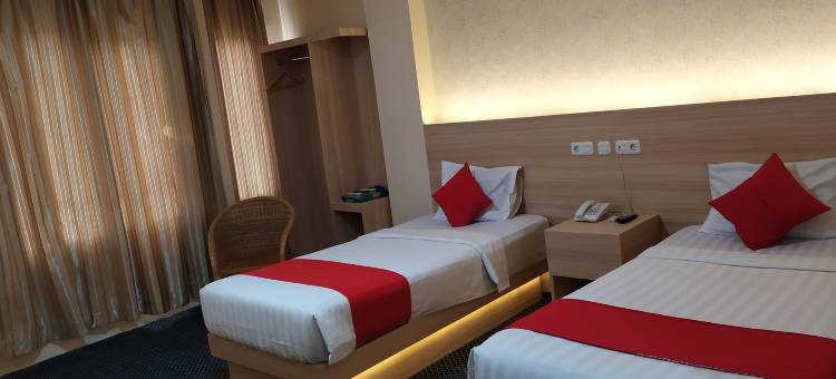巴当班让朗卡约巴萨酒店(Rangkayobasa Hotel Padang Panjang)图片