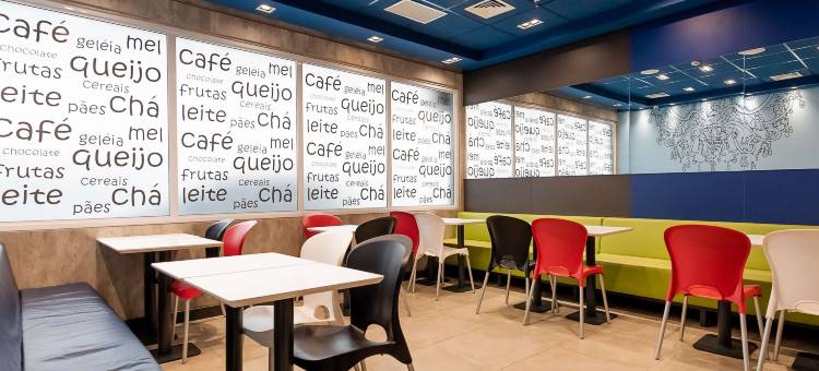 宜必思快捷桑托斯贡萨加酒店(Ibis Budget Santos Gonzaga)图片