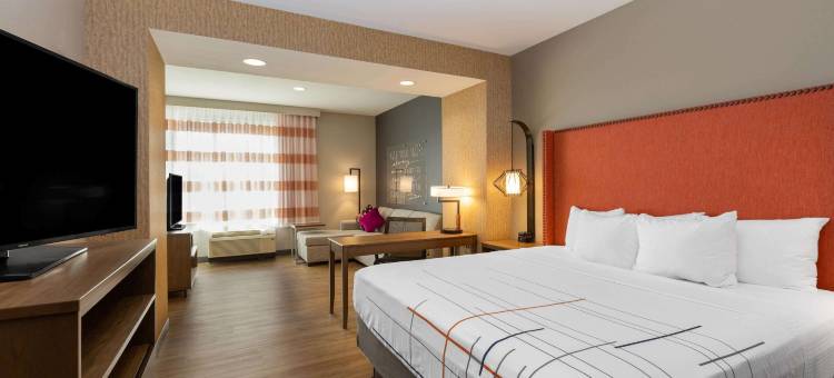 阿尔图纳得梅因拉昆塔温德姆酒店(La Quinta by Wyndham Altoona des Moines)图片