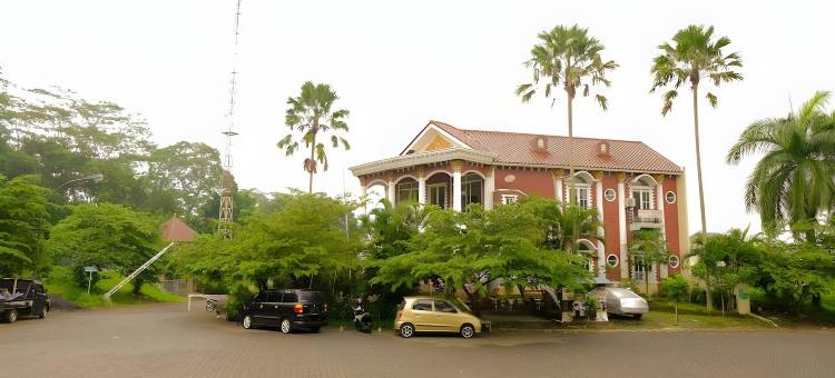 OYO Life 414 洛吉雷乔旅馆(OYO Life 414 Loji Rejo Guest House)图片