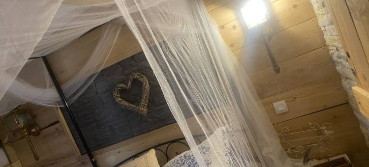 带按摩浴缸的难忘套房(La Suite Inoubliable Avec Jacuzzi)图片