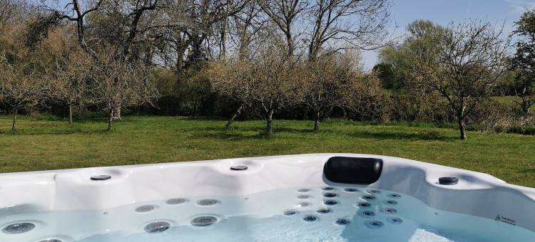 华尔伊甸农场酒店(Wall Eden Farm - Luxury Log Cabins and Glamping)图片