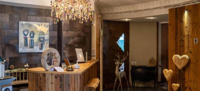 皇冠 K 酒店(Hôtel Restaurant la Couronne by K)图片