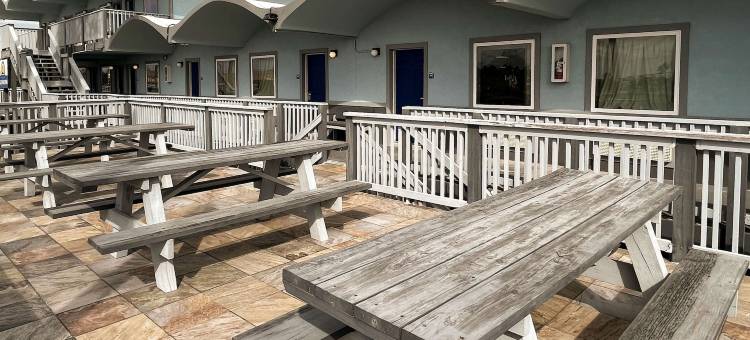 蓝波酒店(Blue Wave Inn)图片