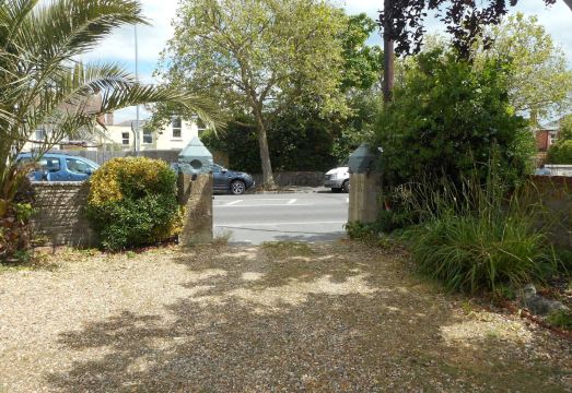 The George B&BHotel Overview