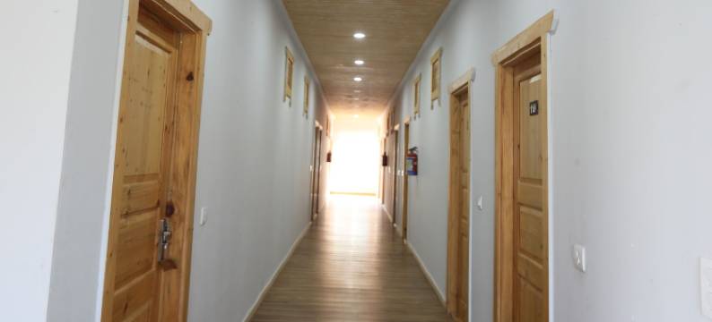 ROI浮动小屋和生态客房酒店(Le Roi Floating Huts & Eco Rooms Tehri)图片