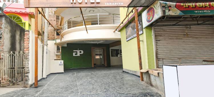 Fabhotel Prime The Golden Plaza的黄金广场(FabHotel Prime the Golden Plaza - Nr Tarapith Temple)图片