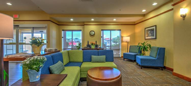 舒适套房酒店-乌尔班纳香槟大学城(Comfort Suites Urbana Champaign, University Area)图片