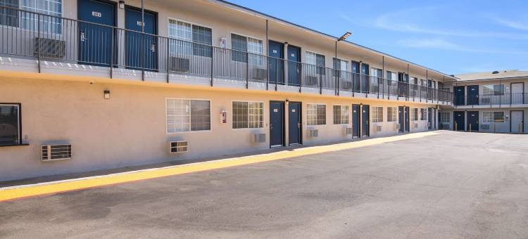 6号汽车旅馆莫雷诺谷 - 河滨三月空军基地(Motel 6 - Moreno Valley - Riverside March Air Base)图片