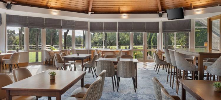 都铎公园乡村俱乐部万豪德尔塔酒店(Delta Hotels Tudor Park Country Club)图片