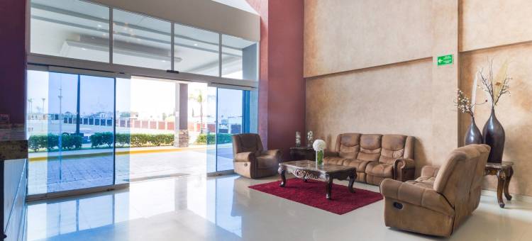 首都O赫雷迪罗酒店(Los Herederos Hotel Piedras Negras)图片