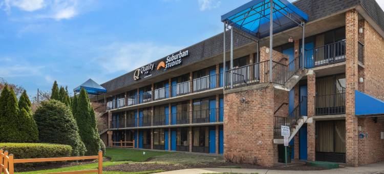 泰森角郊区工作室(Suburban Studios Tysons Corner)图片