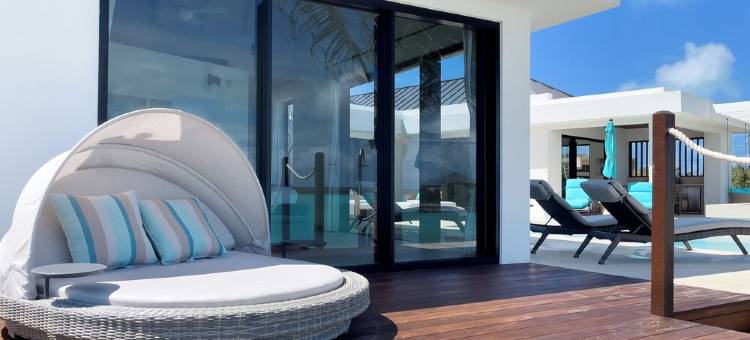 Aqua Serenity , 4 Bedroom , 5 Bathroom Beachfront Luxury  Villa图片