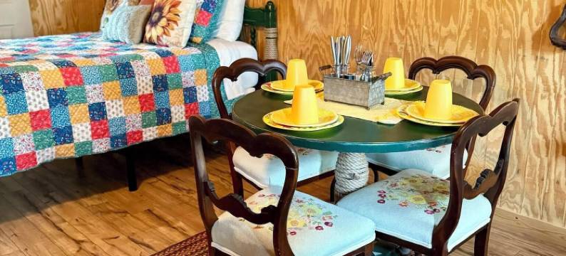 牛仔与天使度假屋(Cowboys and Angels Retreat)图片