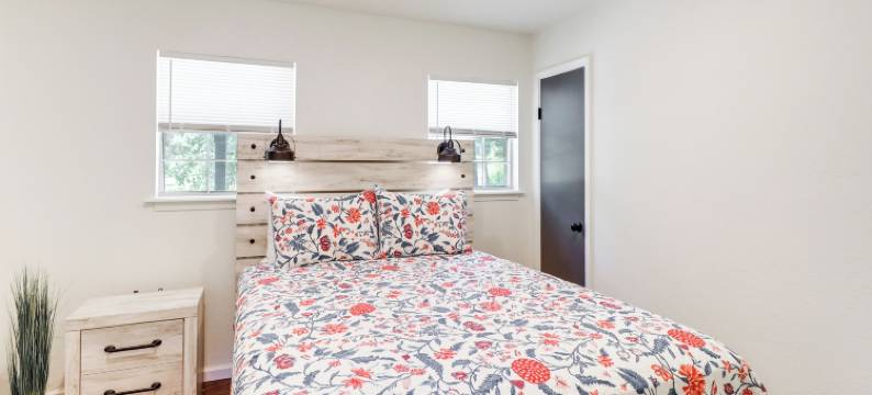 山景城中的家庭住宅距离市中心不到1英里！(Family Home in Mountain View < 1 Mi to Downtown!)图片