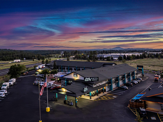 弗拉格斯塔夫Elev8, 璀蔓臻选温德姆酒店