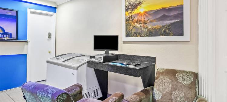 休斯顿东戴斯酒店(Days Inn by Wyndham Houston East)图片