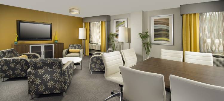 查塔努加市中心希尔顿逸林酒店及度假村(DoubleTree by Hilton Chattanooga Downtown)图片