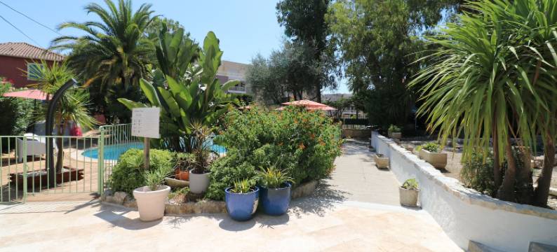 玫瑰园别墅酒店(La Villa Roseraie , Hôtel Familial Ouvert Toute L Annee)图片