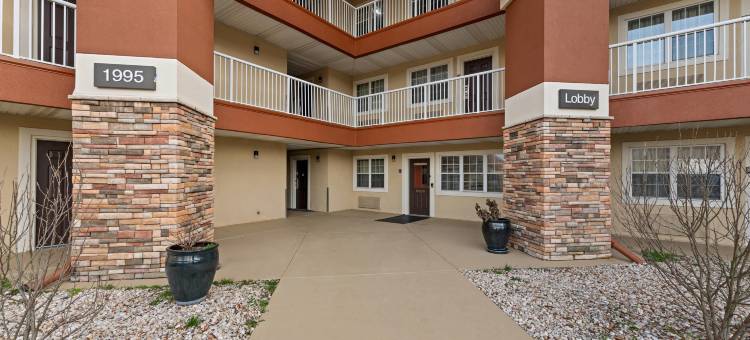 郊区工作室温斯顿塞勒姆靠近汉斯购物中心(Suburban Studios Winston-Salem Near Hanes Mall)图片