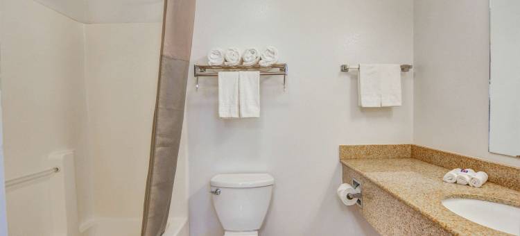 阿拉巴马欧佩莱卡 - 奥本 6 号开放式客房酒店(Studio 6 Opelika, Al - Auburn Al)图片