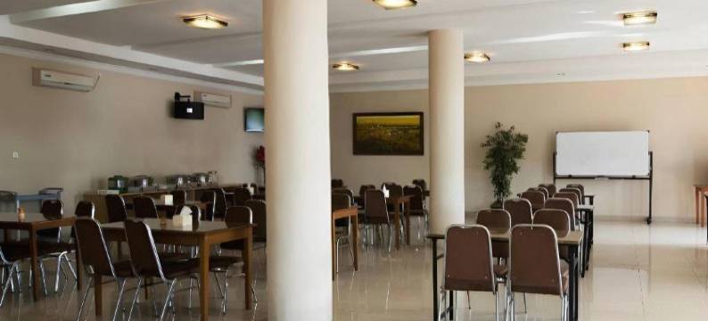 英达1号酒店(Hotel Cepu Indah 1)图片