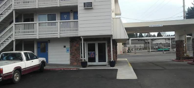 布雷默顿6号汽车旅馆(Motel 6 Bremerton, WA)图片