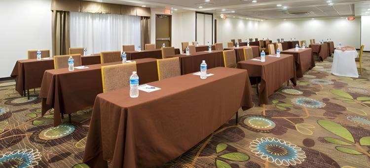 怀奥米辛智选假日套房酒店(Holiday Inn Express & Suites Wyomissing)图片