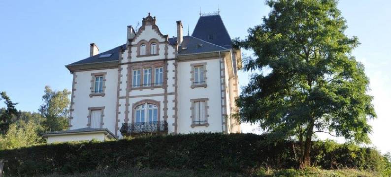 House in Vosges near Forest and Hiking Trails图片