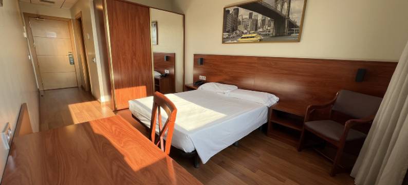 雷乌斯公园酒店(B&B Hotel Tarragona Reus)图片