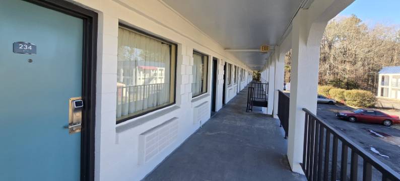 OYO纽波特纽斯US-60日出酒店(Sunrise Inn by OYO Newport News US-60)图片