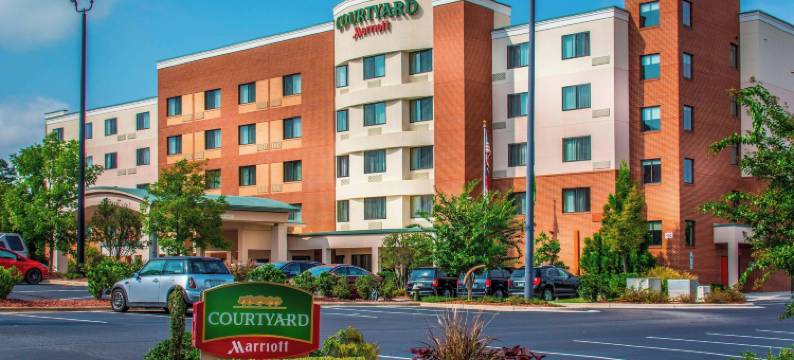格林斯伯勒机场万怡酒店(Courtyard Greensboro Airport)图片