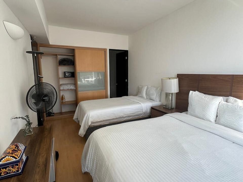 普耶塔阿拉美达套房酒店