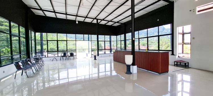 Athena Living near Alun Alun Wonogiri RedPartner图片