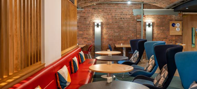 利物浦皇家阿尔伯特码头智选假日酒店(Holiday Inn Express LIVERPOOL - ROYAL ALBERT DOCK by IHG)图片