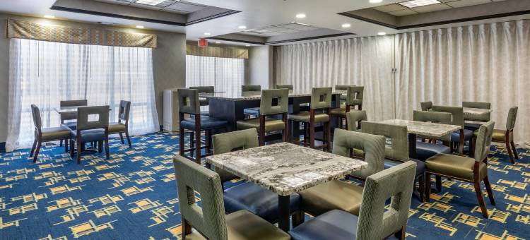 保罗斯瓦利西提莱克舒适套房酒店(Comfort Inn & Suites Pauls Valley - City Lake)图片