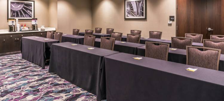 密歇根威克瑟姆/诺维/底特律欢朋酒店(Hampton Inn & Suites Detroit/Wixom)图片